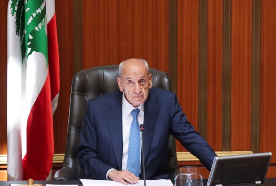بري 44