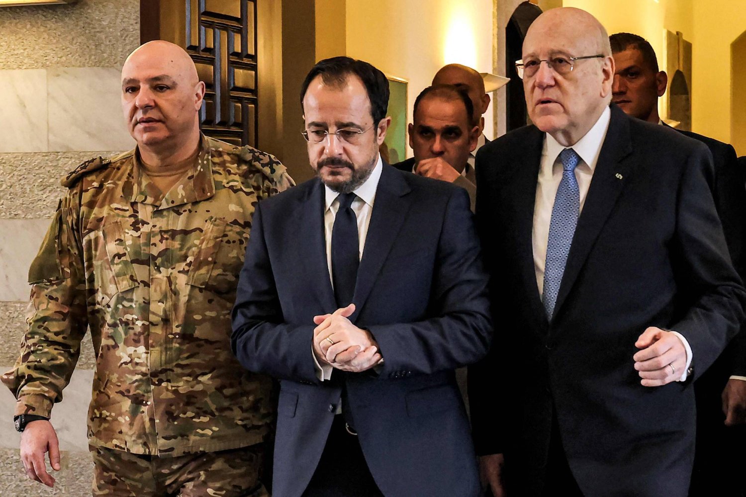 ميقاتي، قائد الجيش جوزاف عون والرئيس القبرصي في السرايا