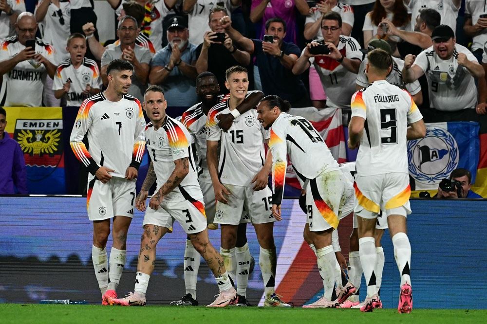 المانيا كرة قدم كأس أوروبا: ألمانيا تهزم الدنمارك وتتأهل الى ربع النهائي