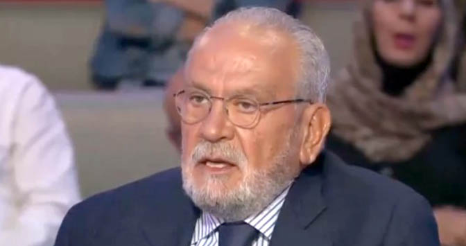 جان عبود عبود: نحو 8 شركات طيران أجنبية فقط يمكنها تسيير رحلاتها الى مطار بيروت مع توقف إطلاق النار