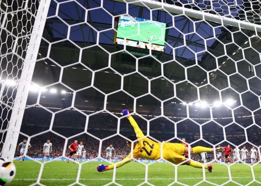 جورجيا تهزم البرتغال جورجيا تهزم البرتغال 2-0 وتلتقي إسبانيا في دور 16 بأمم أوروبا
