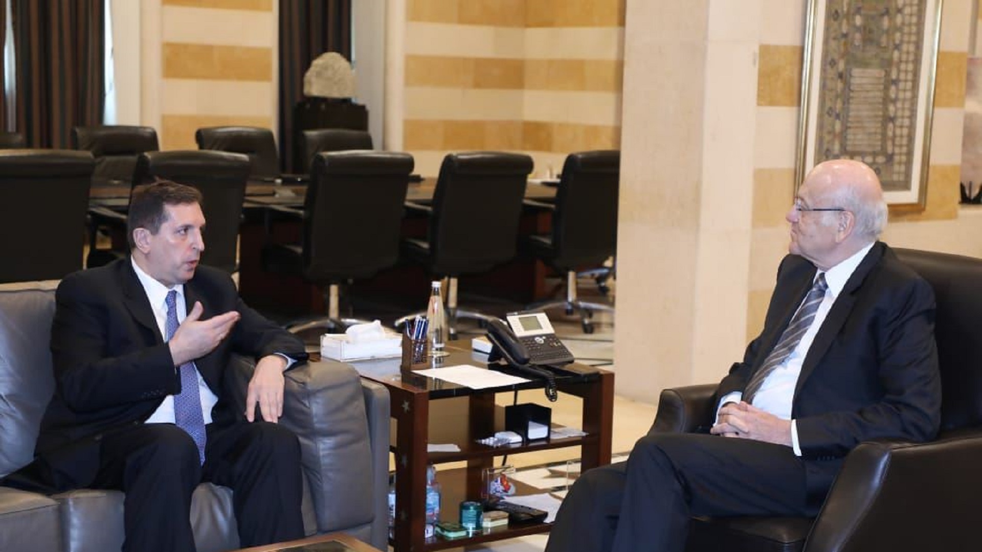 mikati safronkof المبعوث الروسي الى لبنان: لضبط النفس تمهيداً لإحياء عمليّة السلام