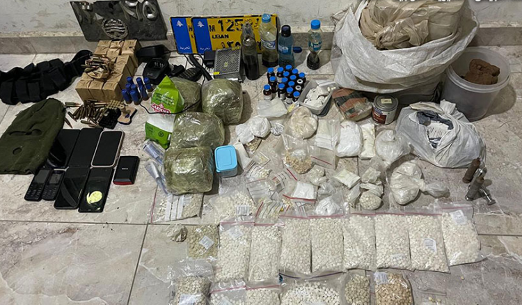 أسلحة الجيش: توقيف مطلوبَين في بعلبك وأبلح