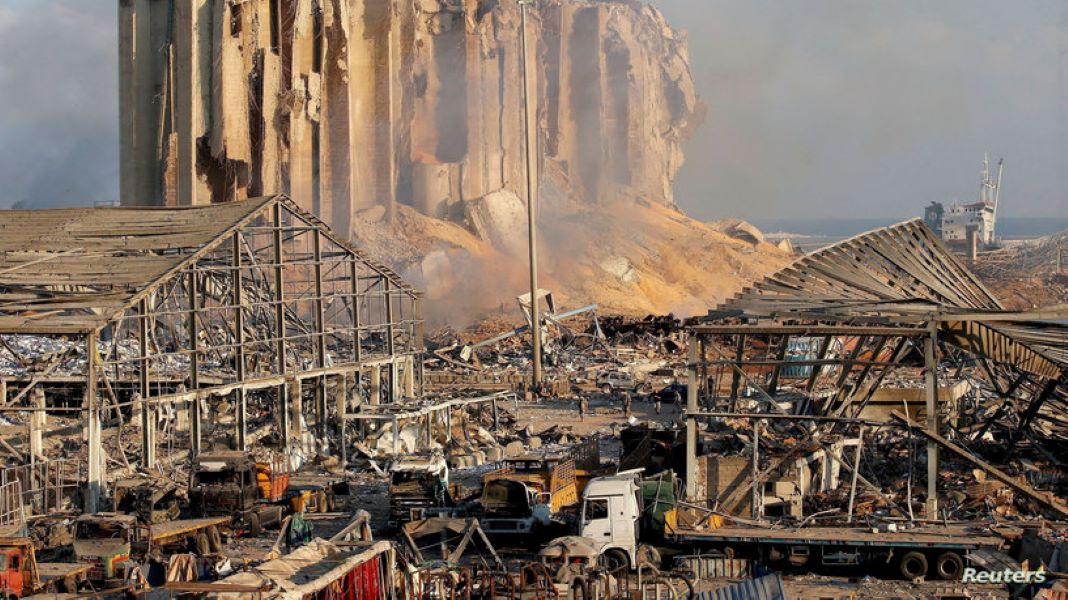 المرفا تفجير1 تفجير المرفأ… نجاح ميشال عون وفشل إميل لحّود!