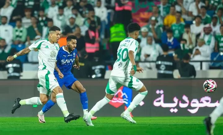 الهلال يقلب الطاولة على الأهلي ويتأهل لنهائي كأس السوبر السعودي