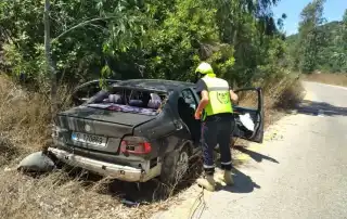 جنوب سيارة محترقة