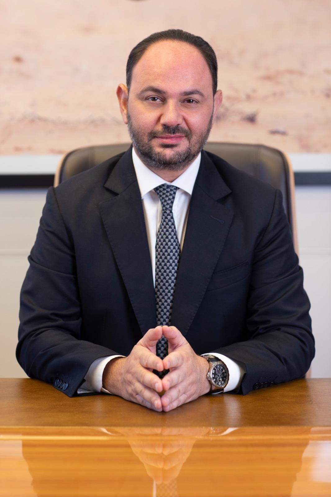 حكمت أبو زيد تعيين حكمت أبو زيد رئيسًا لمجلس إدارة شركة OMT