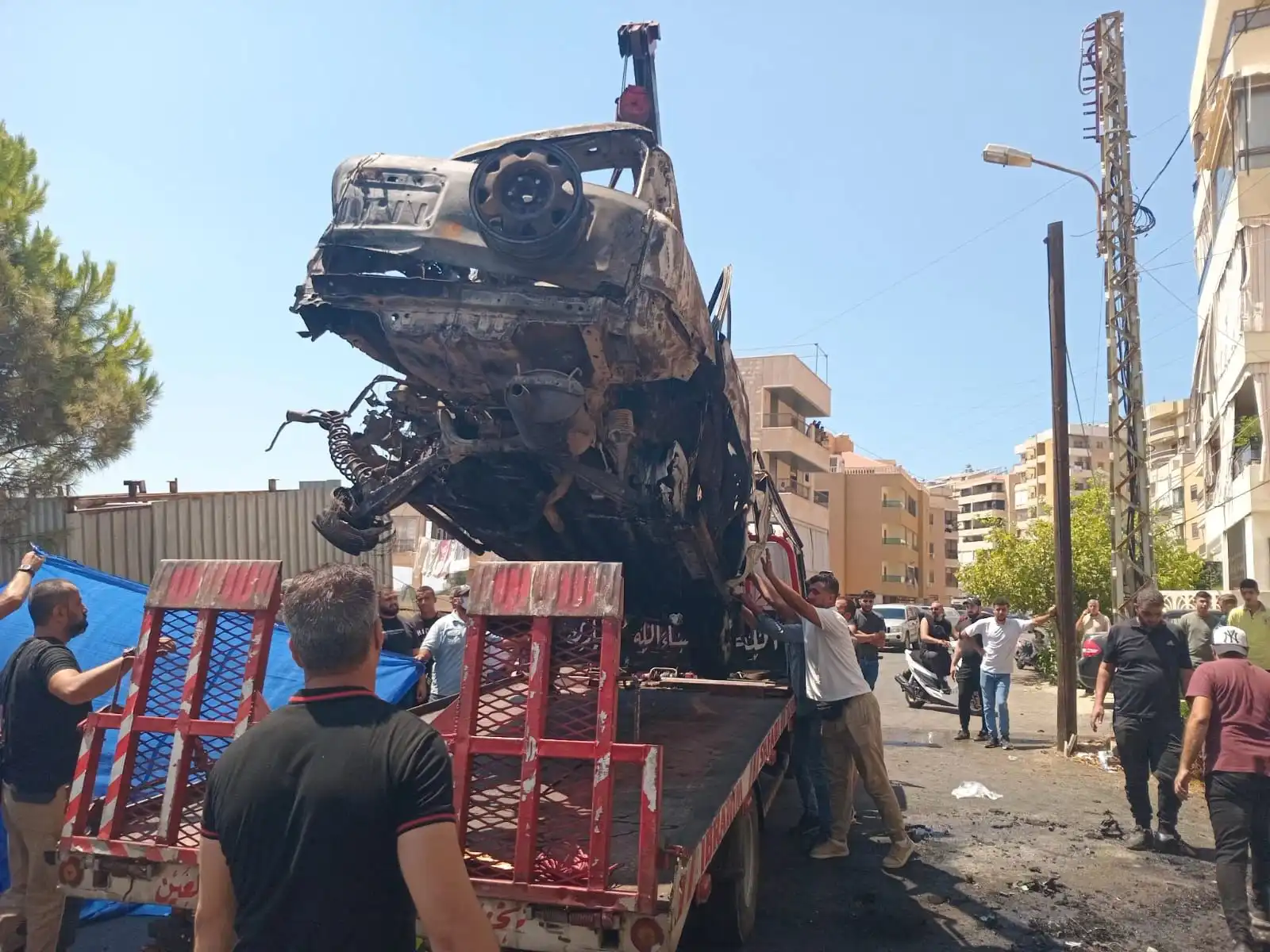 سيارة محروقة صيدا سيارة محروقة صيدا