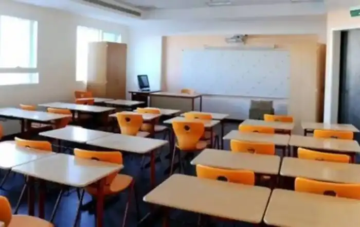 مدرسة صف فارغ
