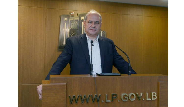 ملحم خلف خلف للنواب: اقطعوا العطلة واحضروا الى المجلس