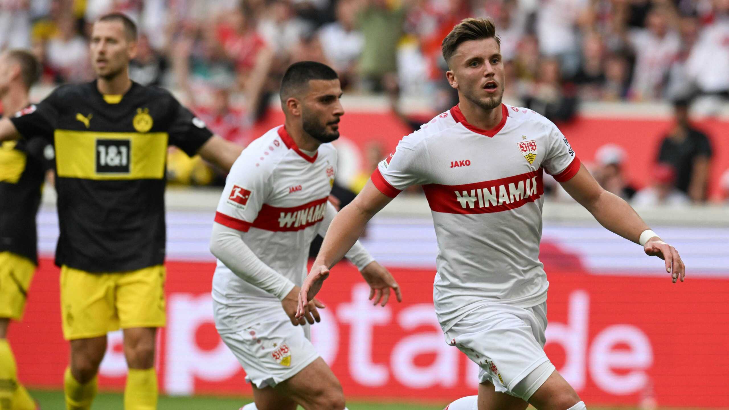 bundesliga-stuttgart-dortmund-102~3840×2160 شتوتغارت يسحق دورتموند بخماسية في عرض هجومي ساحق