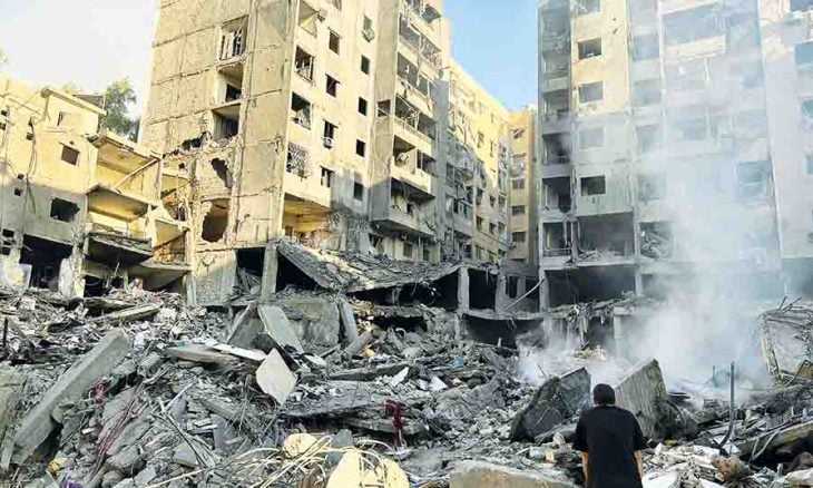 الضاحية 76 استشهاد نصرالله يضع لبنان أمام خيارين أحلاهما مر: الحرب الشاملة أو الانصياع للتسوية