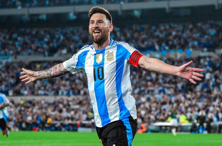lionel-messi-goal-argentina-national-team-world-cup-qualifier الأسطورة ميسي يساهم بخمسة أهداف ويقود الأرجنتين لاكتساح بوليفيا!!
