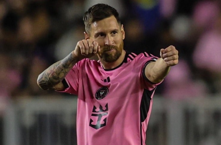 lionel-messi-hattrick-inter-miami داخلاً في النصف ساعة الأخيرة، ميسي يسجل هاتريك ثاني توالياً في ليلة تاريخية لإنتر ميامي!