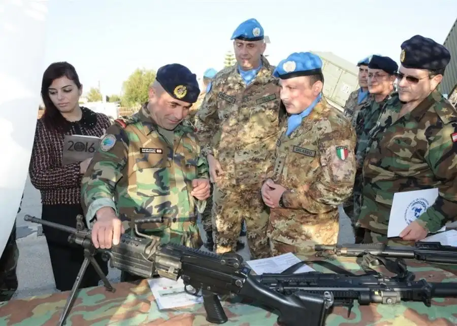 الجيش اليونيفيل1 الجيش اليونيفيل1