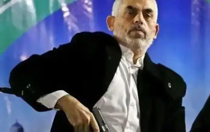 السنوار مسدس