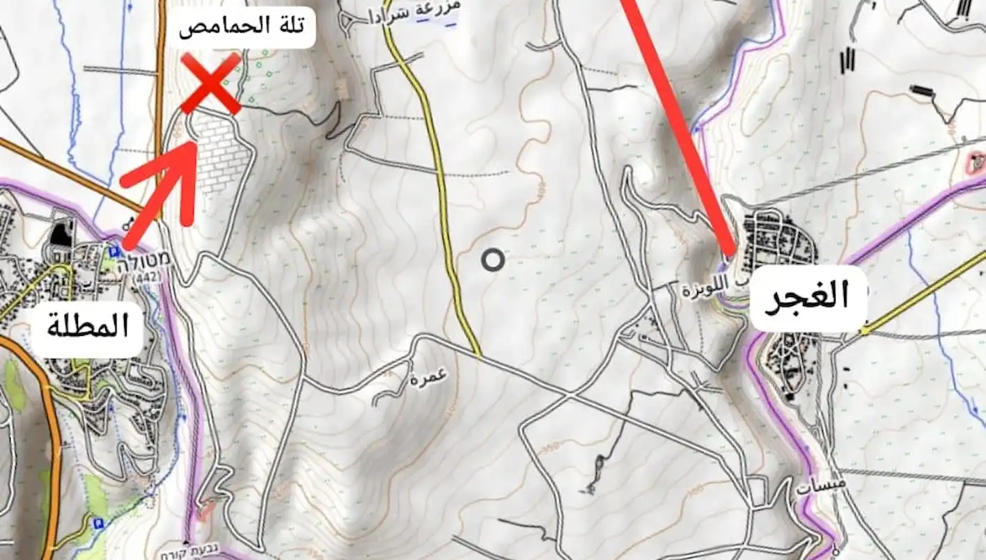 أفيد عن تحرّكات جديدة لدبابات الميركافا في محاولة للتوغل باتّجاه الحي الجنوبي لمدينة الخيام، قضاء مرجعيون، بعد فشل تقدّمها ليل أمس، بسبب تصدّي عناصر "حزب الله"، ومواجهة القوّة المتقدّمة بالأسلحة المناسبة. اقرأ أيضاً: معارك عنيفة جنوب مدينة الخيام والدبابات الإسرائيلية تحاول التقدم (فيديو) وأعلن "حزب الله" مساء أمس استهداف دبابة ميركافا في منطقة الحمامص جنوب بلدة الخيام بصاروخ موجّه ما أدى إلى احتراقها ووقوع طاقمها بين قتيل وجريح. يُذكر أن مدينة الخيام، تعرضت في الآونة الأخيرة لقصف صاروخي ومدفعي متواصل من الجو والبر، أدّى إلى تدمير عشرات الأبنية والمنازل السكنية والمحال التجارية والمرافق الخاصة والعامة.