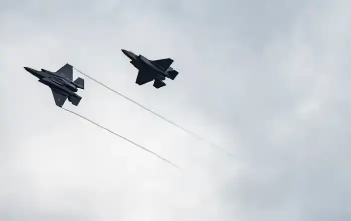 طائرة حربية7