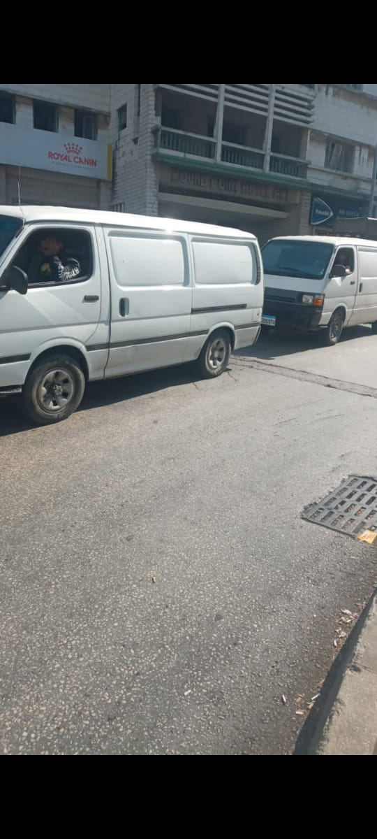 عاجل- بالصورة- فان عدد 2 في عاليه محملين بالأسلحة