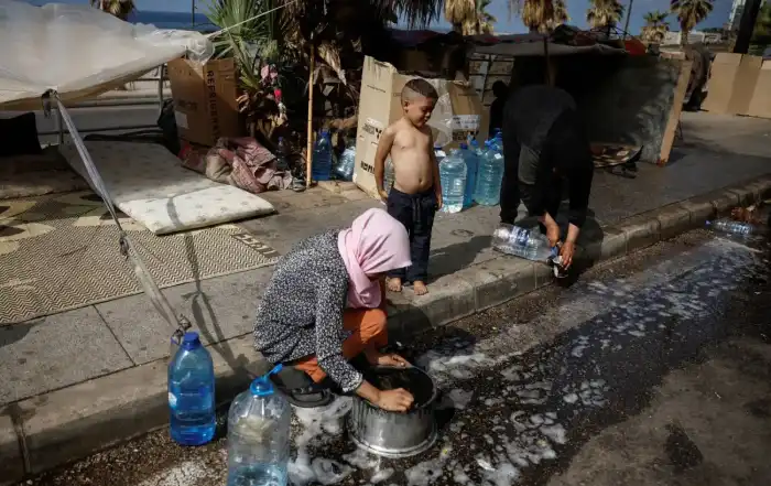 نازح لبناني