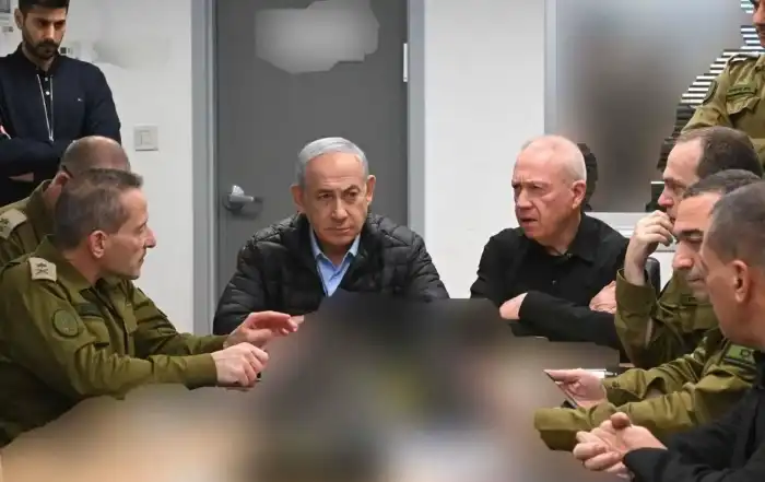 نتنياهو وغالانت في غرفة تحت الأرض بمقر وزارة الدفاع