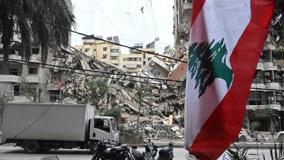 الضاحية علم لبنان “ترتيب” لبنان ومصير السلاح: المنطقة تخضع لعملية جراحية نوعية