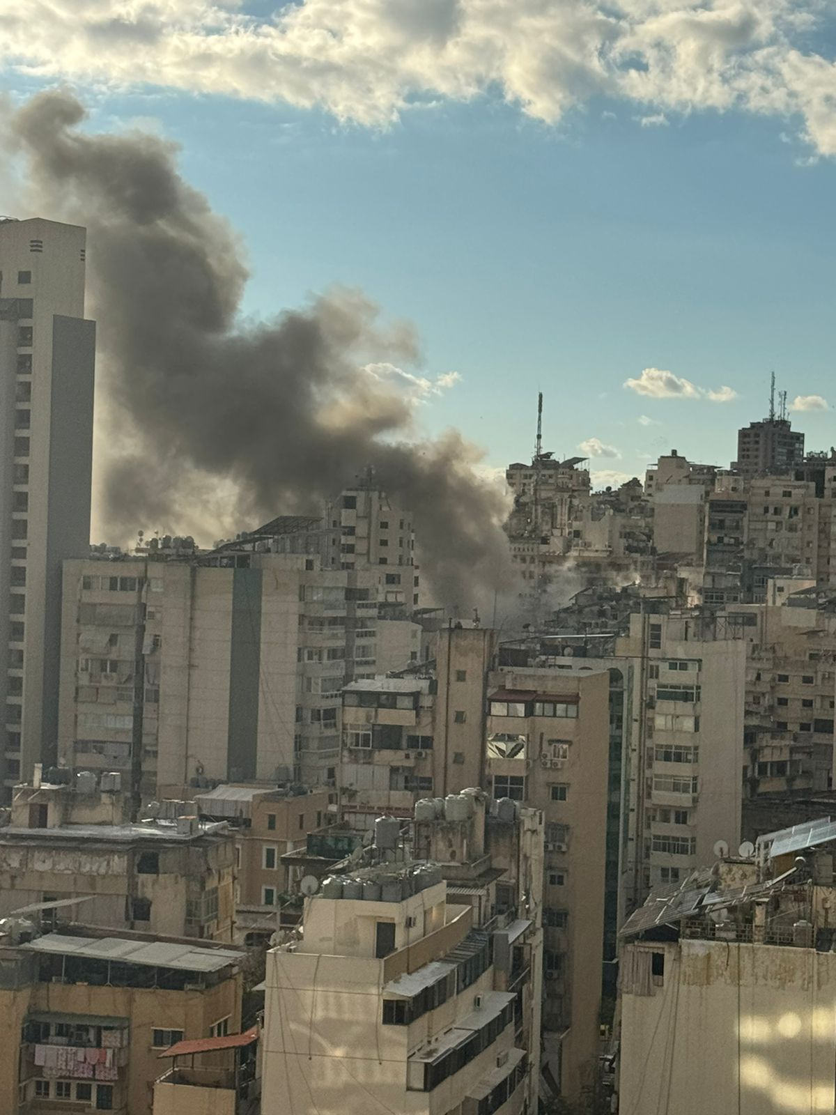 الجديد: بعض سكان النويري كانوا في المبنى المستهدف يحضّىرون الطعام للنازحين