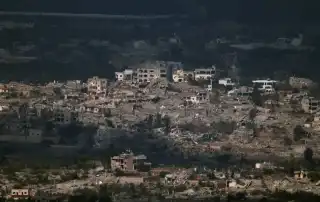 جنوب قرية مدمرة