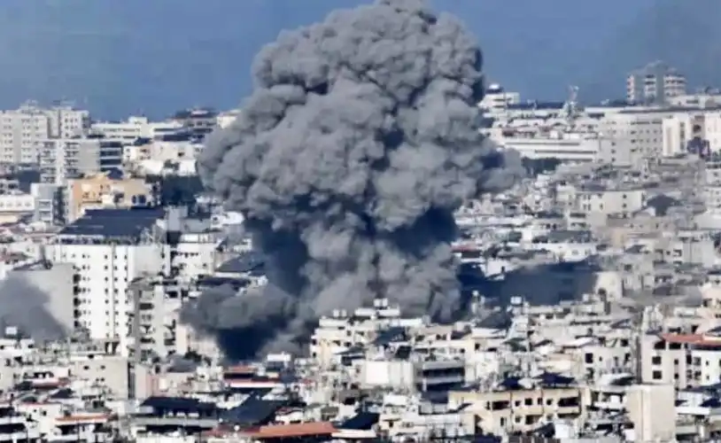 دخان غارة الضاحية