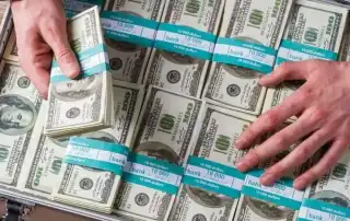 دولارات شنط