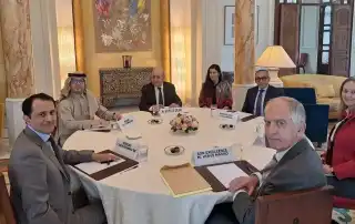 لودريان الخماسية.jpg1