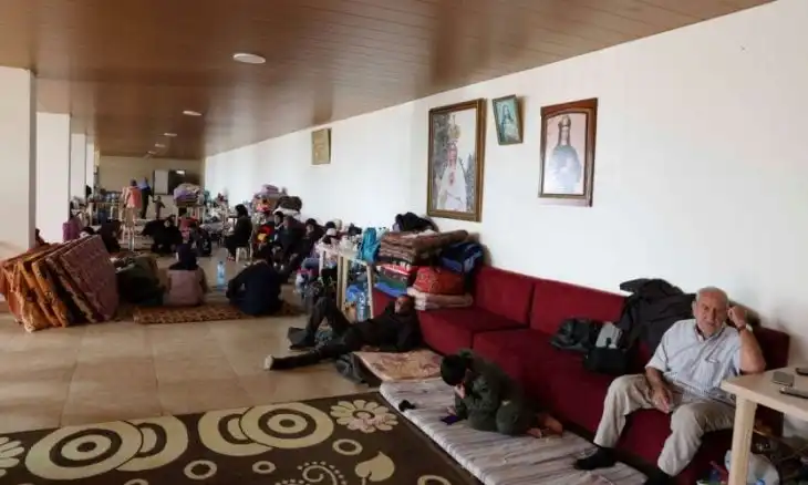 نازح دير الاحمر