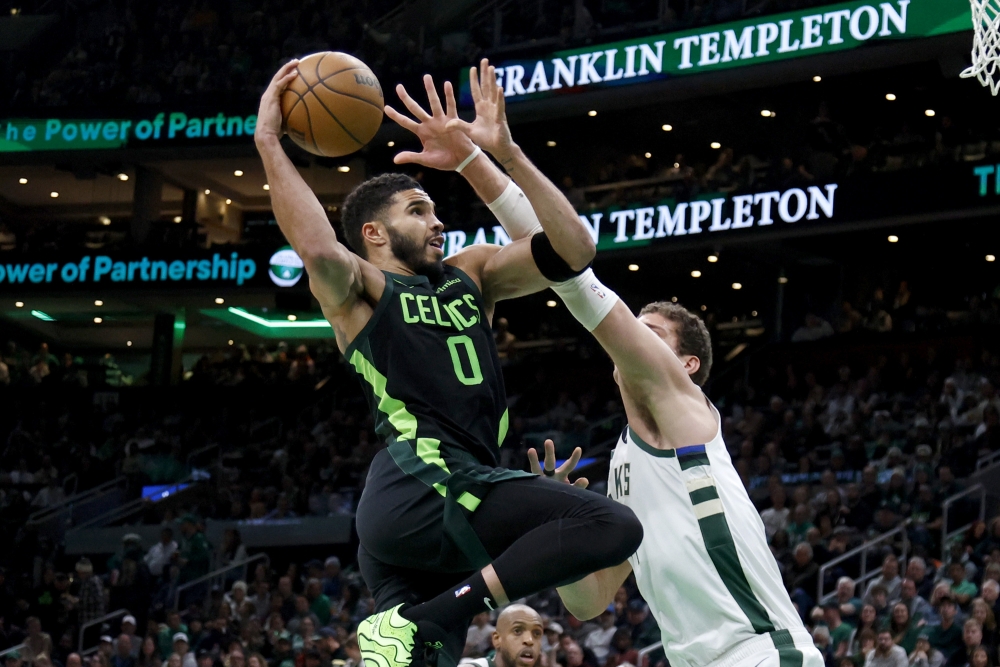 Bucks_Celtics_Basketball_11902 نتائج مواجهات الـ NBA لهذا اليوم