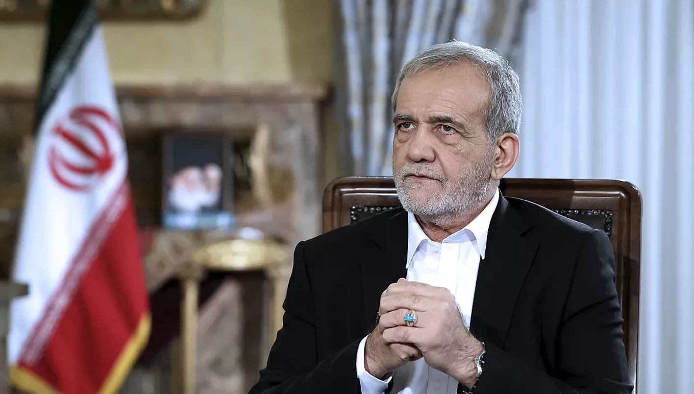الرئيس الإيراني: ترامب أسوأ اللصوص على الأرض