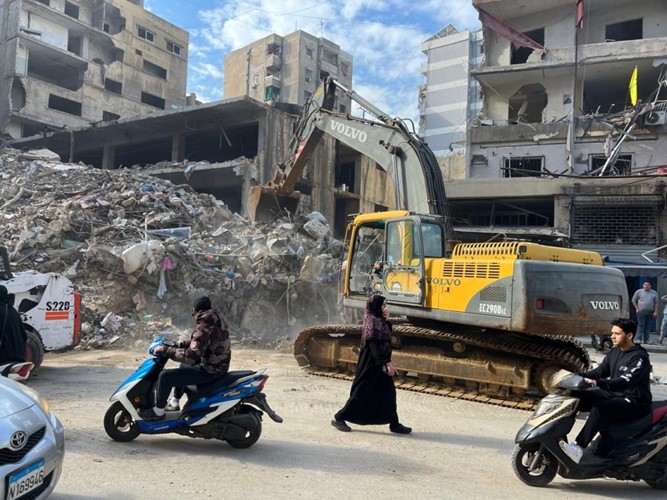 الضاحية حارة حريك2 انتشال جثث 3 شهداء من تحت أنقاض مبنى في حارة حريك