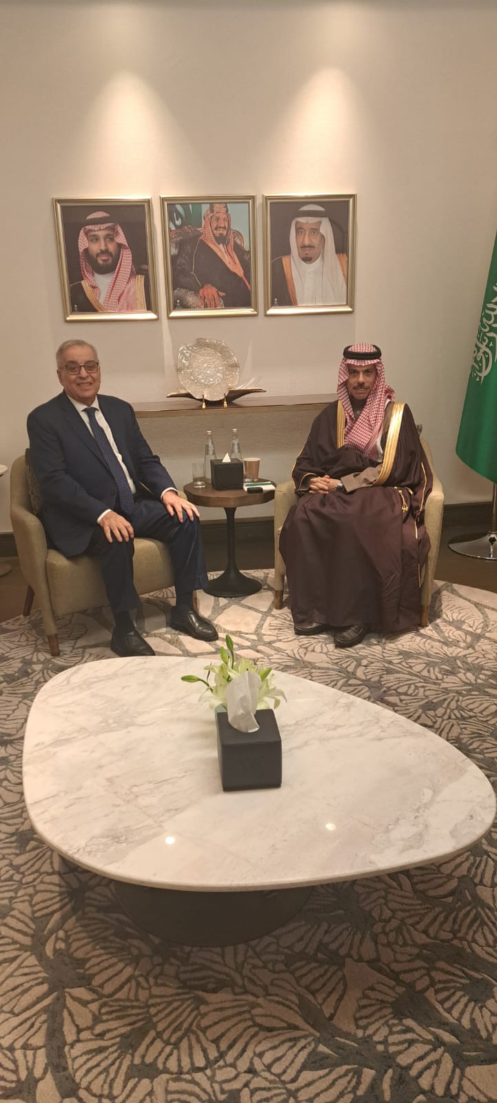 بو حبيب بو حبيب يلتقي الأمير فيصل بن فرحان، ويشكر المملكة على وقوفها الى جانب لبنان