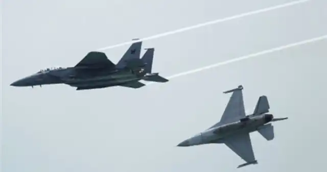 طائرتان إسرائيليتان