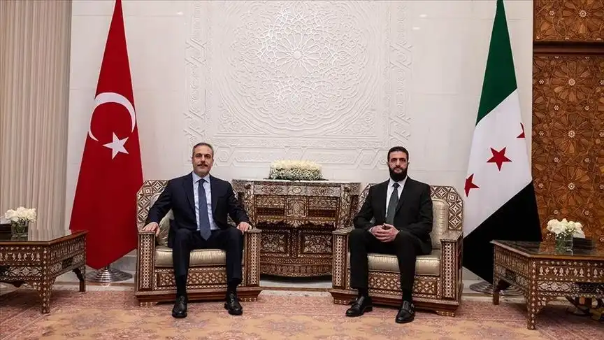 وزير الخارجية التركي هاكان فيدان وأحمد الشرع وزير الخارجية التركي هاكان فيدان وأحمد الشرع