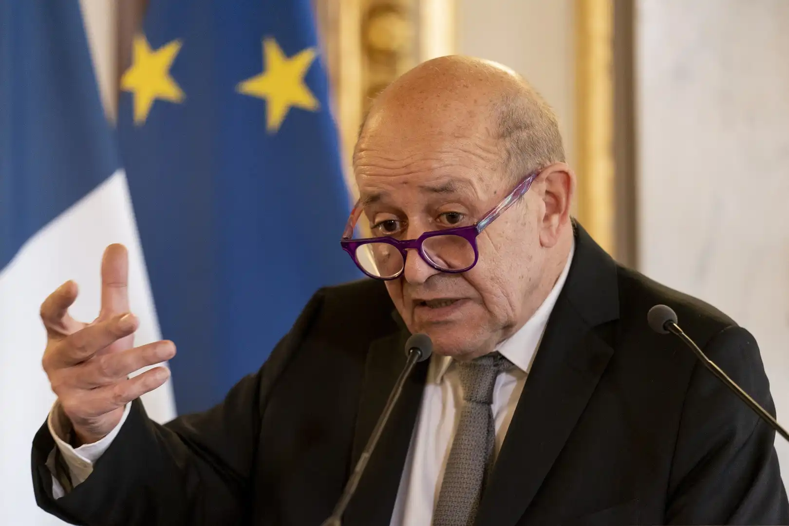 R الجبهة السيادية تدعو لمحاكمة بشار الأسد