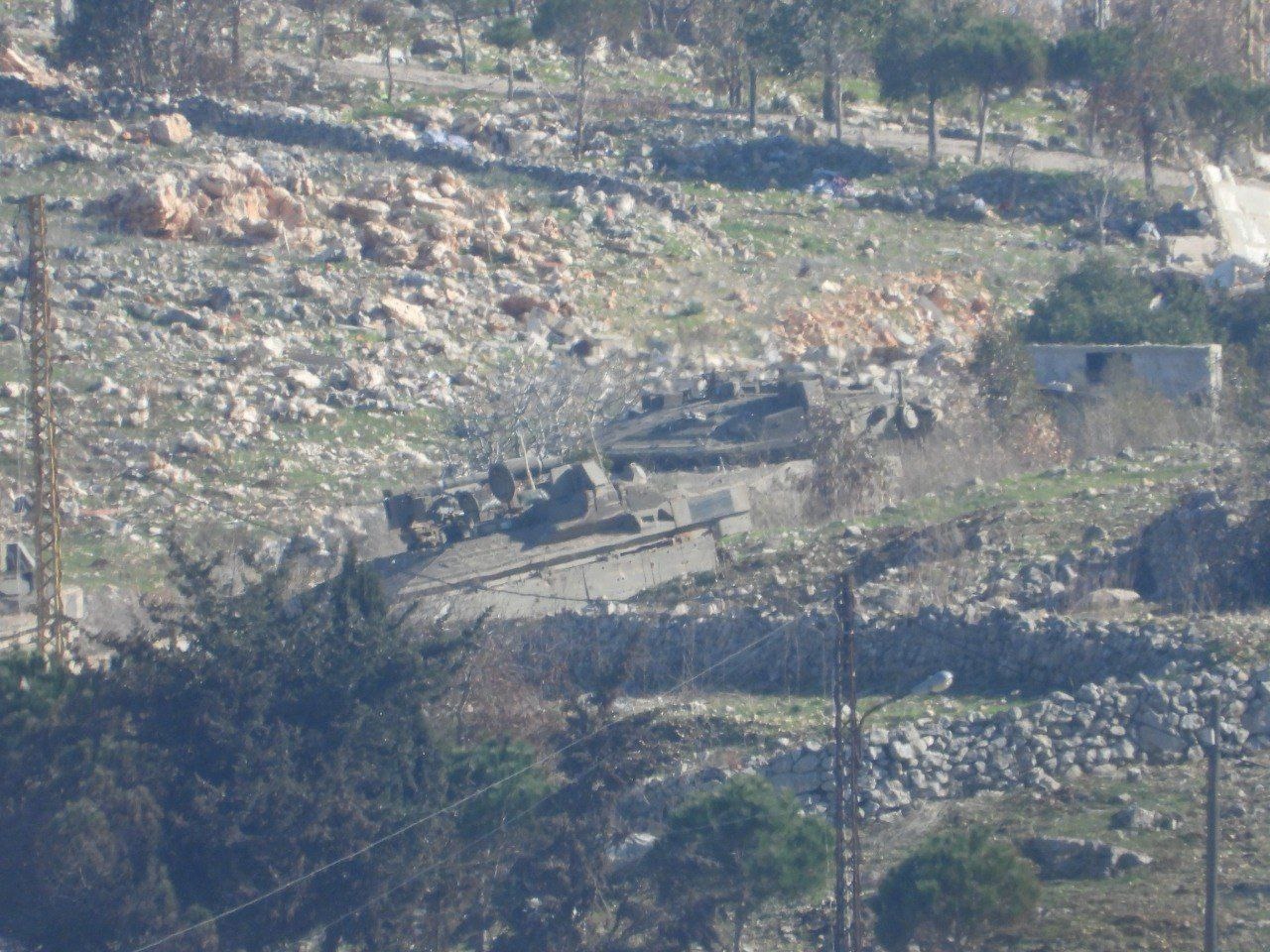 WhatsApp Image 2025-01-09 at 4.43.13 PM توغّل جديد للدبابات الإسرائيلية في أطراف مارون الراس