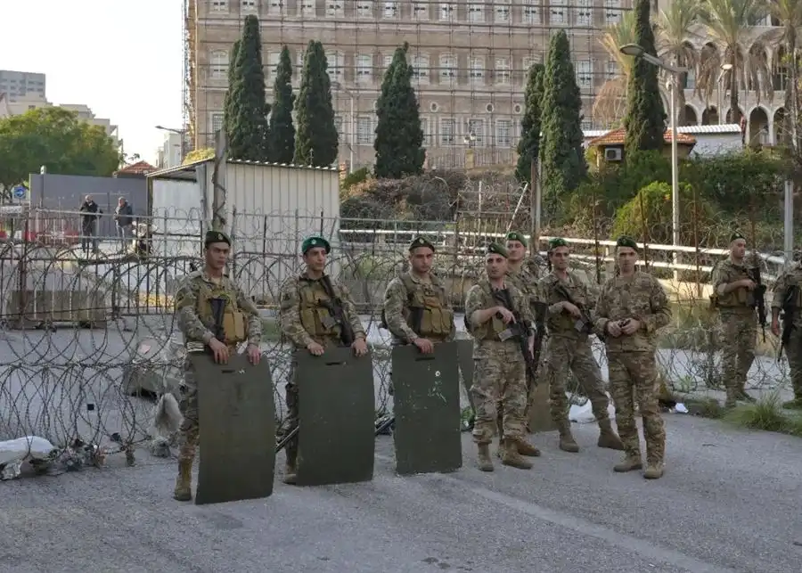 السراي جيش1