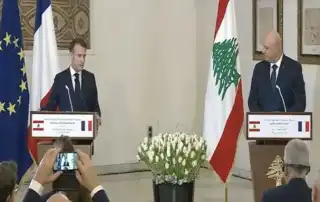 عون ماكرون
