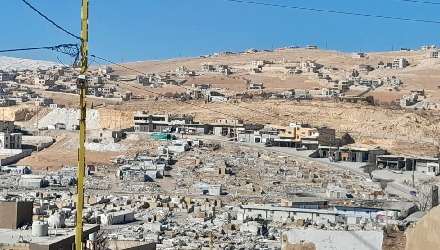 مخيم عرسال عن المقبرة الجماعيّة في عرسال… معلوماتٌ جديدة
