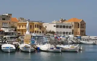 مرفأ الصيادين صور