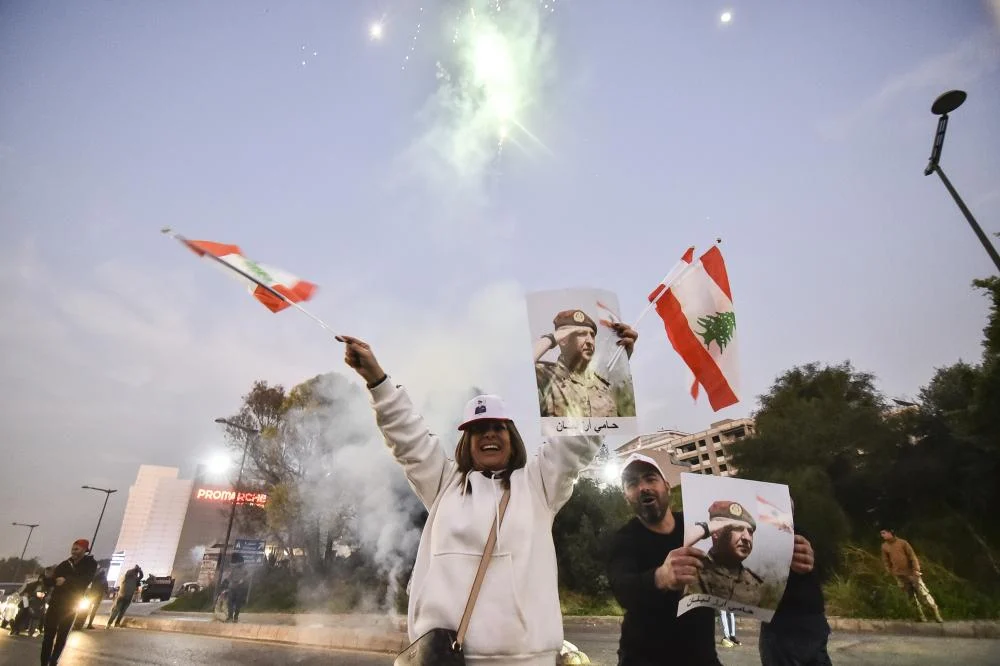 مواطنون يحتفلون بالرئيس المسيحيون يسترجعون موقعهم الأول في الشرق بحاضنة وطنية وعربية