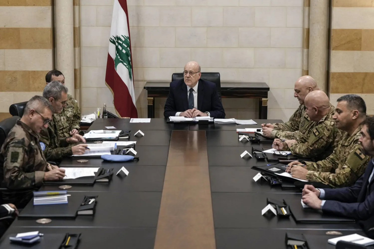 نجيب ميقاتي فع لجنة مراقبة اتفاق وقف إطلاق النار نجيب ميقاتي فع لجنة مراقبة اتفاق وقف إطلاق النار