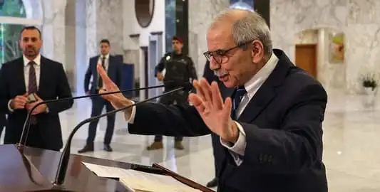 نواف سلام 27