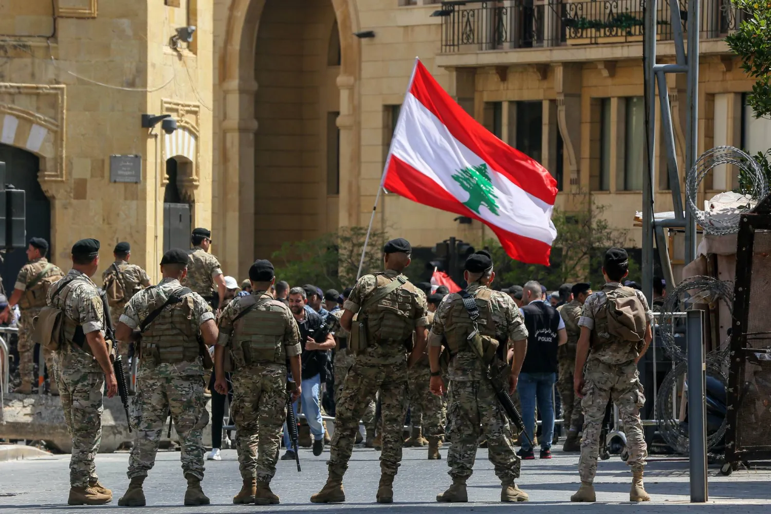 جيش مجلس النواب جلسة للجان المشتركة اليوم، وهذه أبرز المواقف السياسيّة