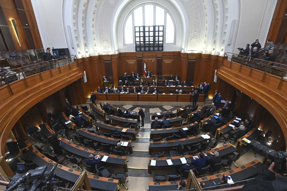 إنسحاب نواب القوات والتغيير والكتائب من جلسة مجلس النواب، وهذا ما قاله عدوان والجميّل