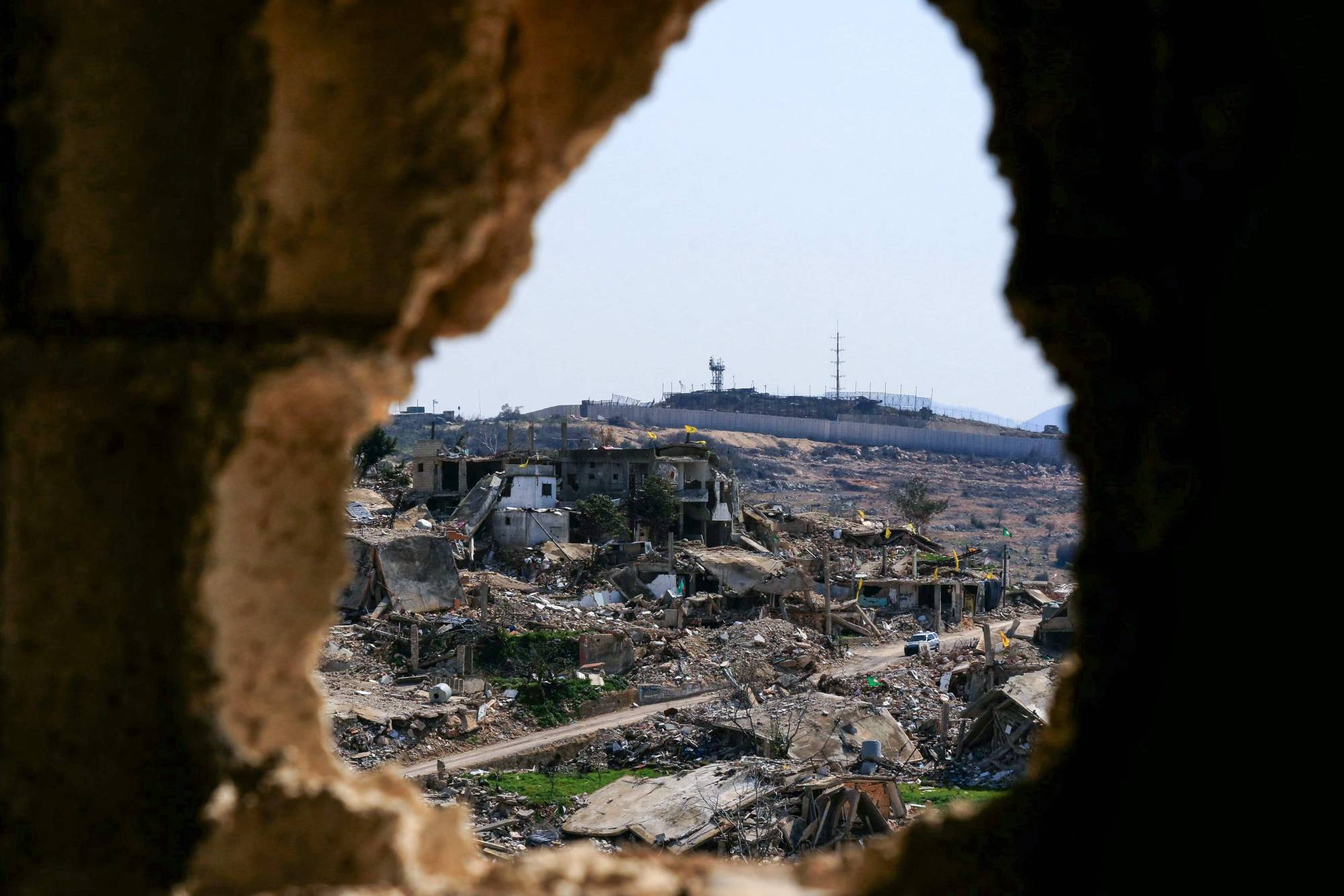 LEBANON-ISRAEL-PALESTINIAN-CONFLICT إسرائيل تقرر التفاوض على الحدود مع لبنان «تحت النار» ولمدة شهرين